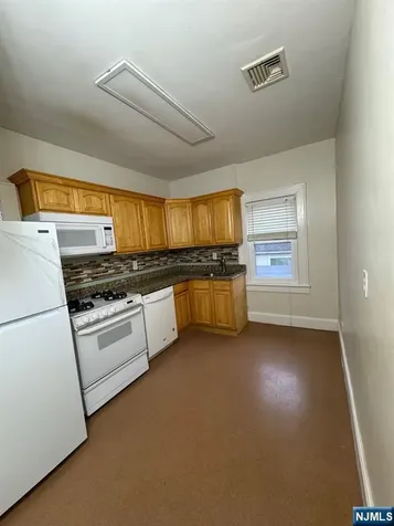 365 Commercial Avenue Cliffside Park NJ 07010