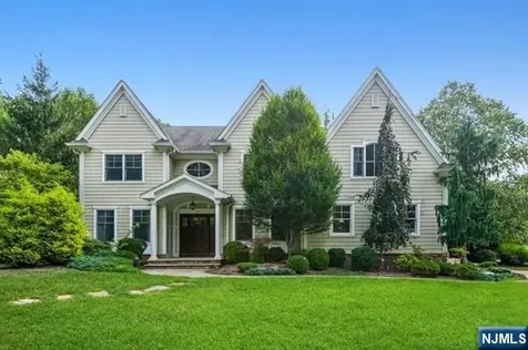 85 Everett Street Closter NJ 07624
