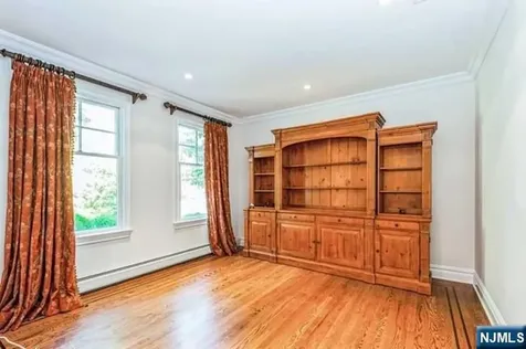 85 Everett Street Closter NJ 07624