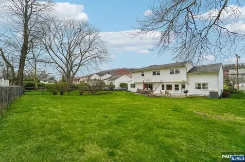 14 Eton Place Springfield NJ 07081