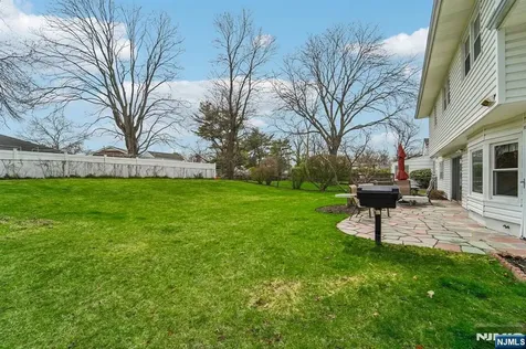 14 Eton Place Springfield NJ 07081