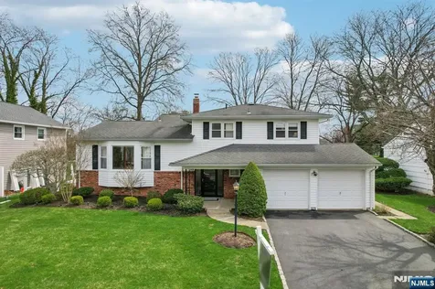 14 Eton Place Springfield NJ 07081