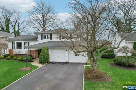 14 Eton Place Springfield NJ 07081