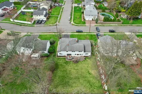 14 Eton Place Springfield NJ 07081