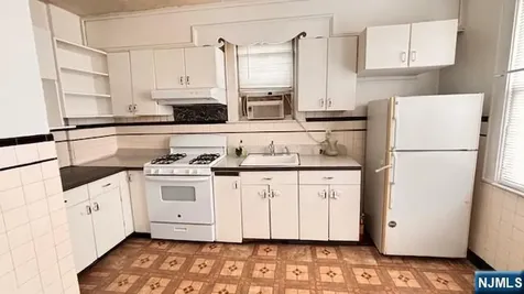 758 Hamilton Street Harrison NJ 07029