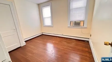 758 Hamilton Street Harrison NJ 07029
