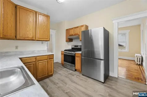 42 Walnut Street Rutherford NJ 07070