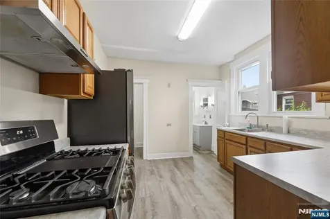 42 Walnut Street Rutherford NJ 07070