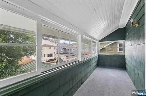 42 Walnut Street Rutherford NJ 07070
