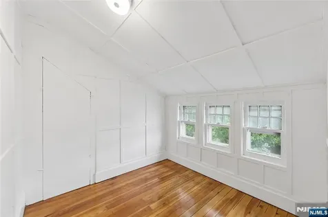 42 Walnut Street Rutherford NJ 07070