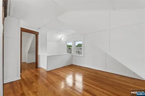 42 Walnut Street Rutherford NJ 07070