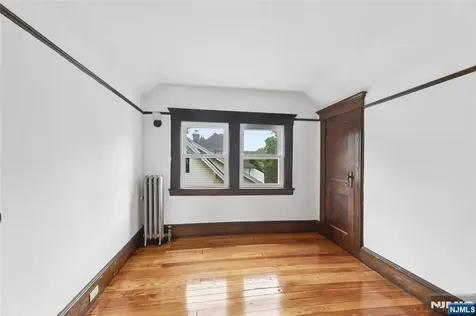 42 Walnut Street Rutherford NJ 07070