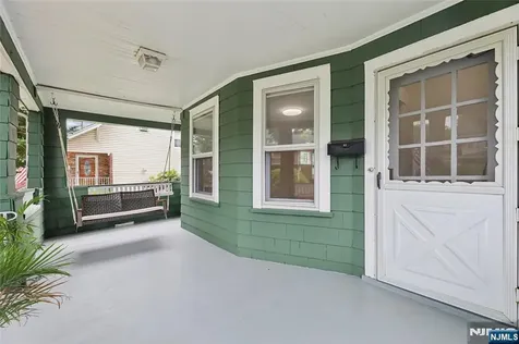 42 Walnut Street Rutherford NJ 07070