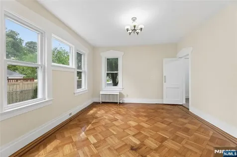 42 Walnut Street Rutherford NJ 07070