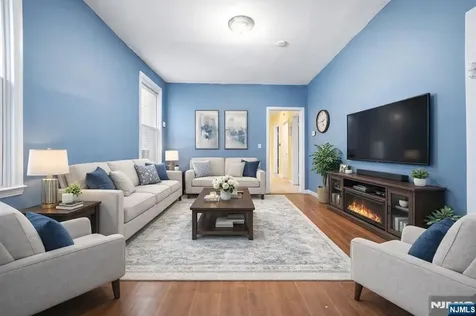 375 6th Avenue Newark NJ 07107