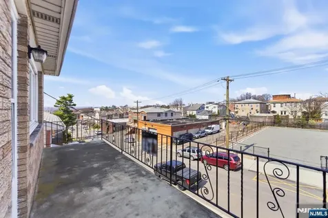 370 Henry Street Fairview NJ 07022