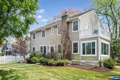 107 Main Street Glen Rock NJ 07452