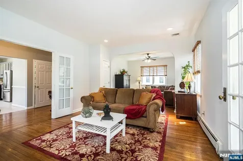 107 Main Street Glen Rock NJ 07452
