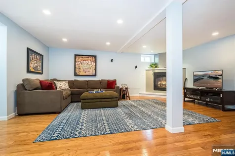 107 Main Street Glen Rock NJ 07452