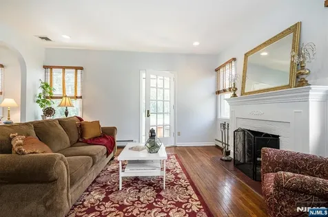 107 Main Street Glen Rock NJ 07452