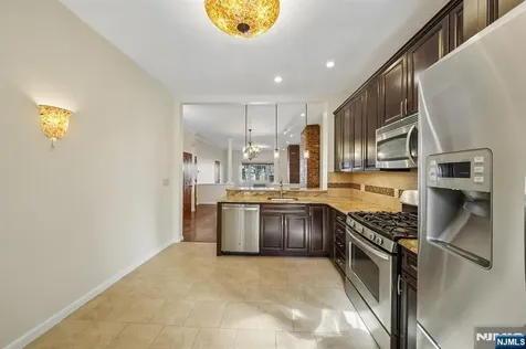364 New York Avenue Jersey City NJ 07307