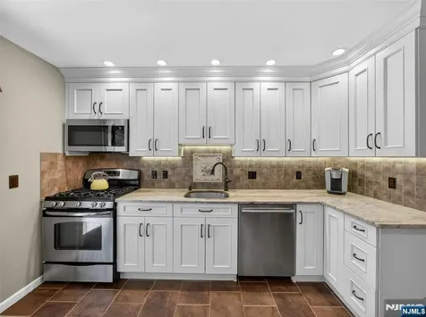 219 Kociemba Drive River Vale NJ 07675