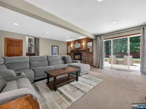 219 Kociemba Drive River Vale NJ 07675