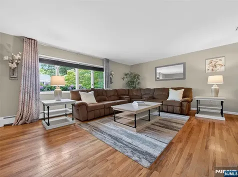 219 Kociemba Drive River Vale NJ 07675