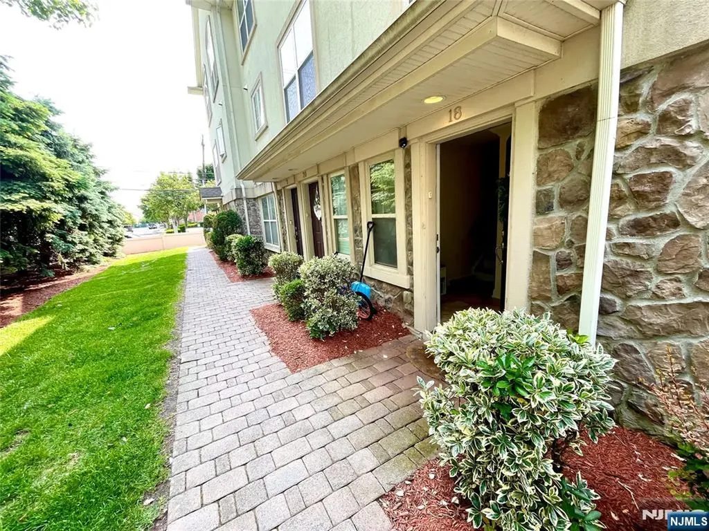 1625 Paterson Plank Road Secaucus NJ 07094