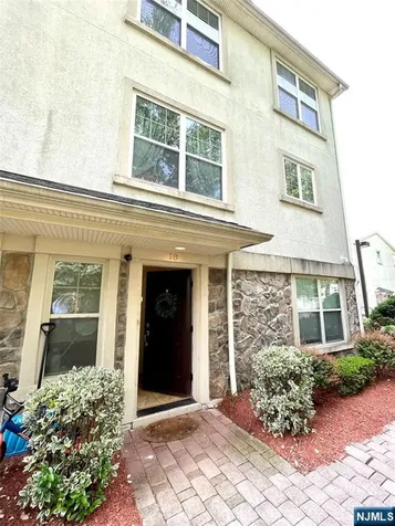 1625 Paterson Plank Road Secaucus NJ 07094