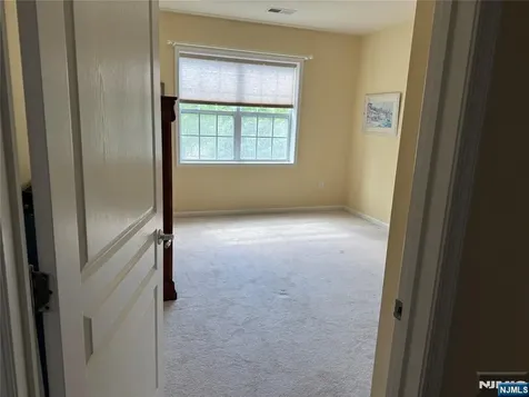 1118 Warrens Way Wanaque NJ 07465