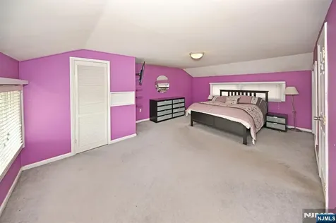 217 Sweetbriar Place Paramus NJ 07652