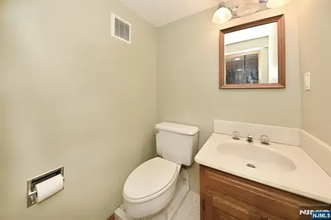 217 Sweetbriar Place Paramus NJ 07652