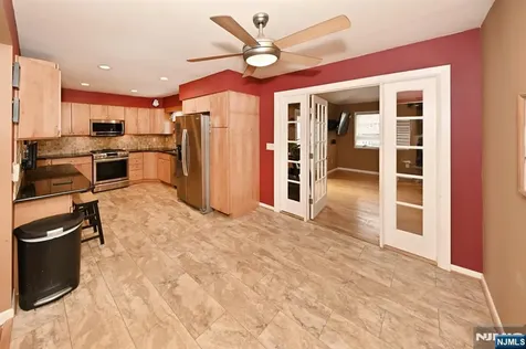 217 Sweetbriar Place Paramus NJ 07652