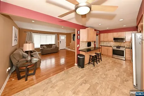 217 Sweetbriar Place Paramus NJ 07652