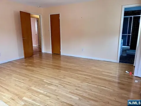 661 Clinton Place Ridgefield NJ 07657
