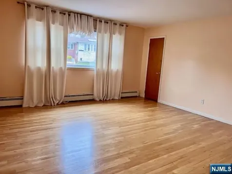 661 Clinton Place Ridgefield NJ 07657