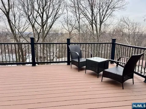 661 Clinton Place Ridgefield NJ 07657