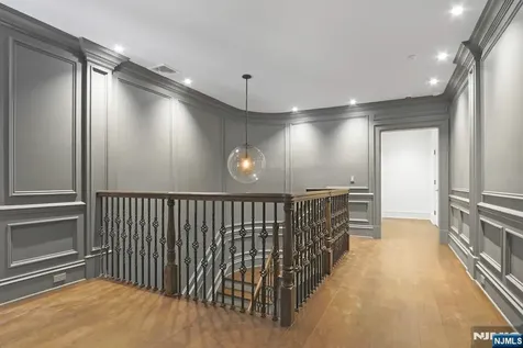10 Frick Drive Alpine NJ 07620