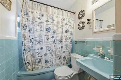 22 Cottage Street Belleville NJ 07109