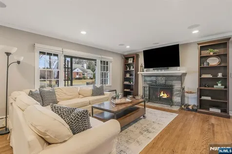 59 Colgate Avenue Wyckoff NJ 07481