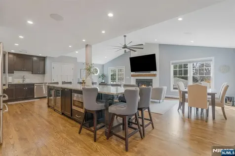 59 Colgate Avenue Wyckoff NJ 07481