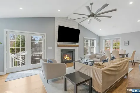 59 Colgate Avenue Wyckoff NJ 07481