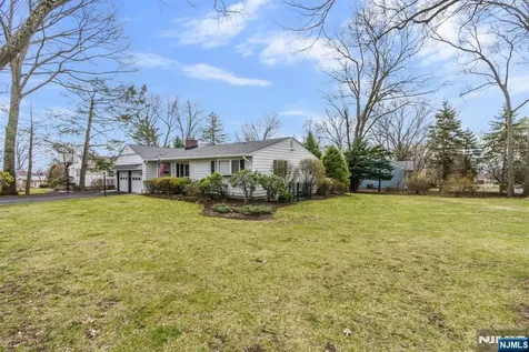 59 Colgate Avenue Wyckoff NJ 07481