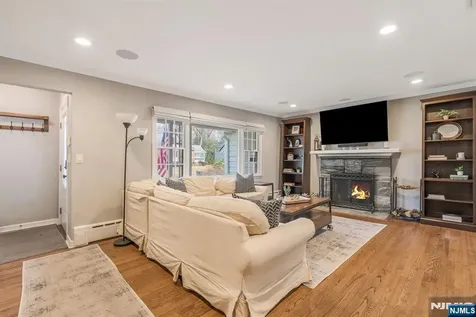 59 Colgate Avenue Wyckoff NJ 07481