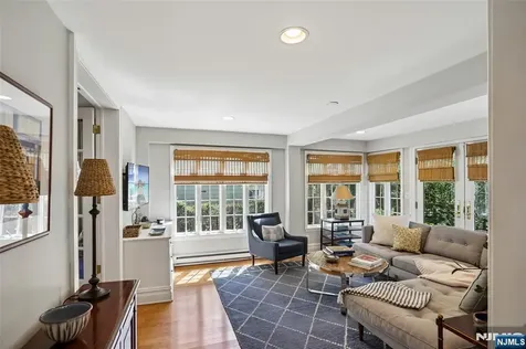 45 Wyncote Road Ho-ho-kus NJ 07423