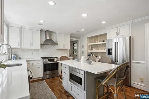 45 Wyncote Road Ho-ho-kus NJ 07423