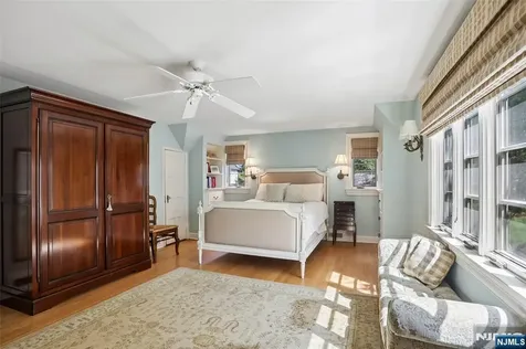 45 Wyncote Road Ho-ho-kus NJ 07423