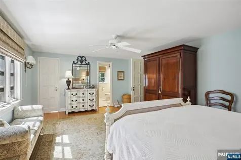 45 Wyncote Road Ho-ho-kus NJ 07423
