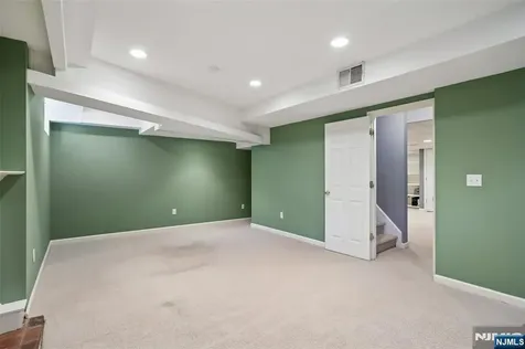 45 Wyncote Road Ho-ho-kus NJ 07423